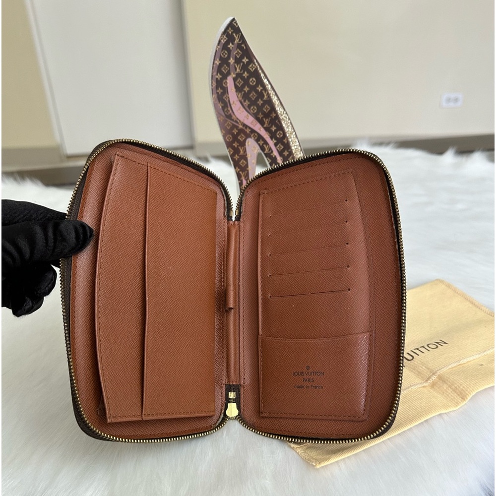 Louis Vuitton Agenda wallet - Picture 5 of 16